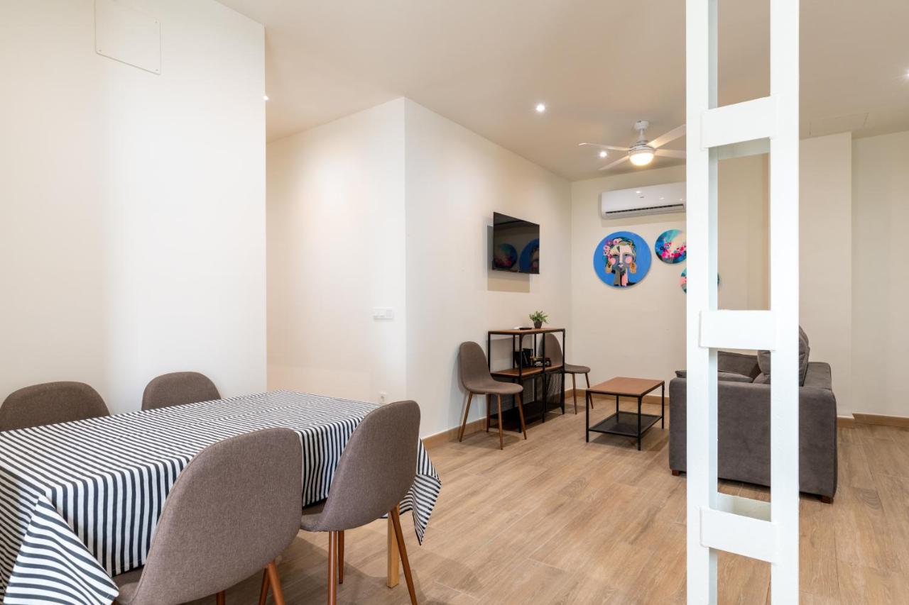 סביליה Apartamentos Cervantes 17 מראה חיצוני תמונה