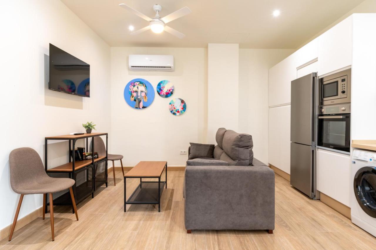 סביליה Apartamentos Cervantes 17 מראה חיצוני תמונה
