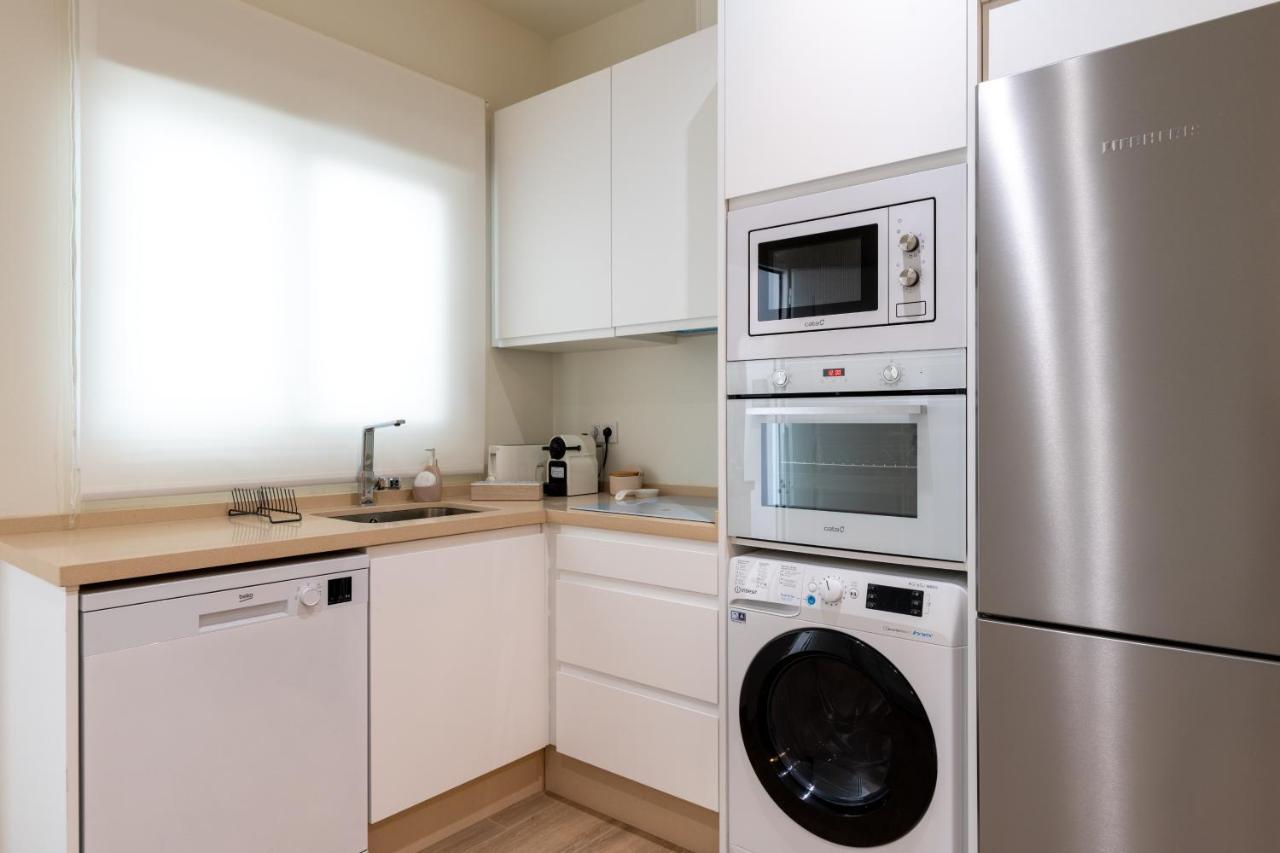 סביליה Apartamentos Cervantes 17 מראה חיצוני תמונה