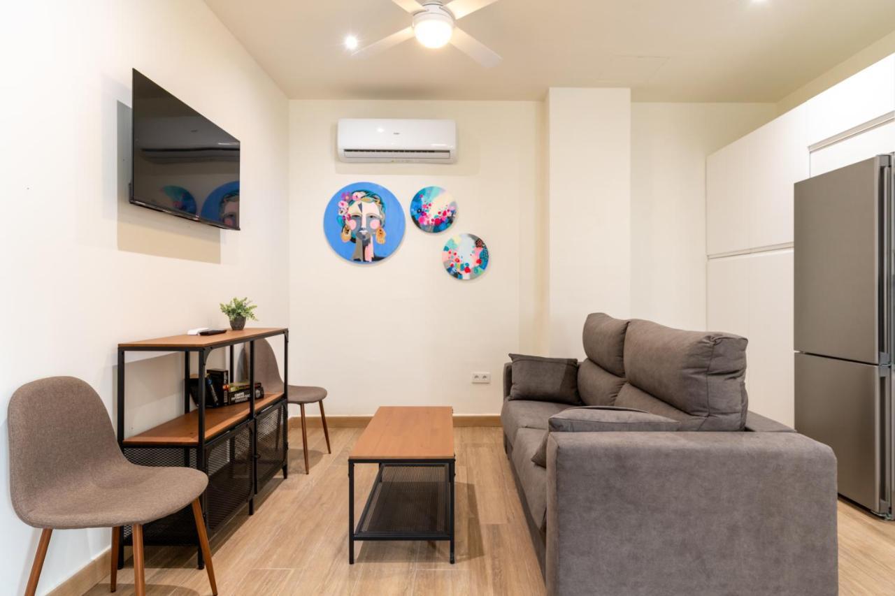 סביליה Apartamentos Cervantes 17 מראה חיצוני תמונה