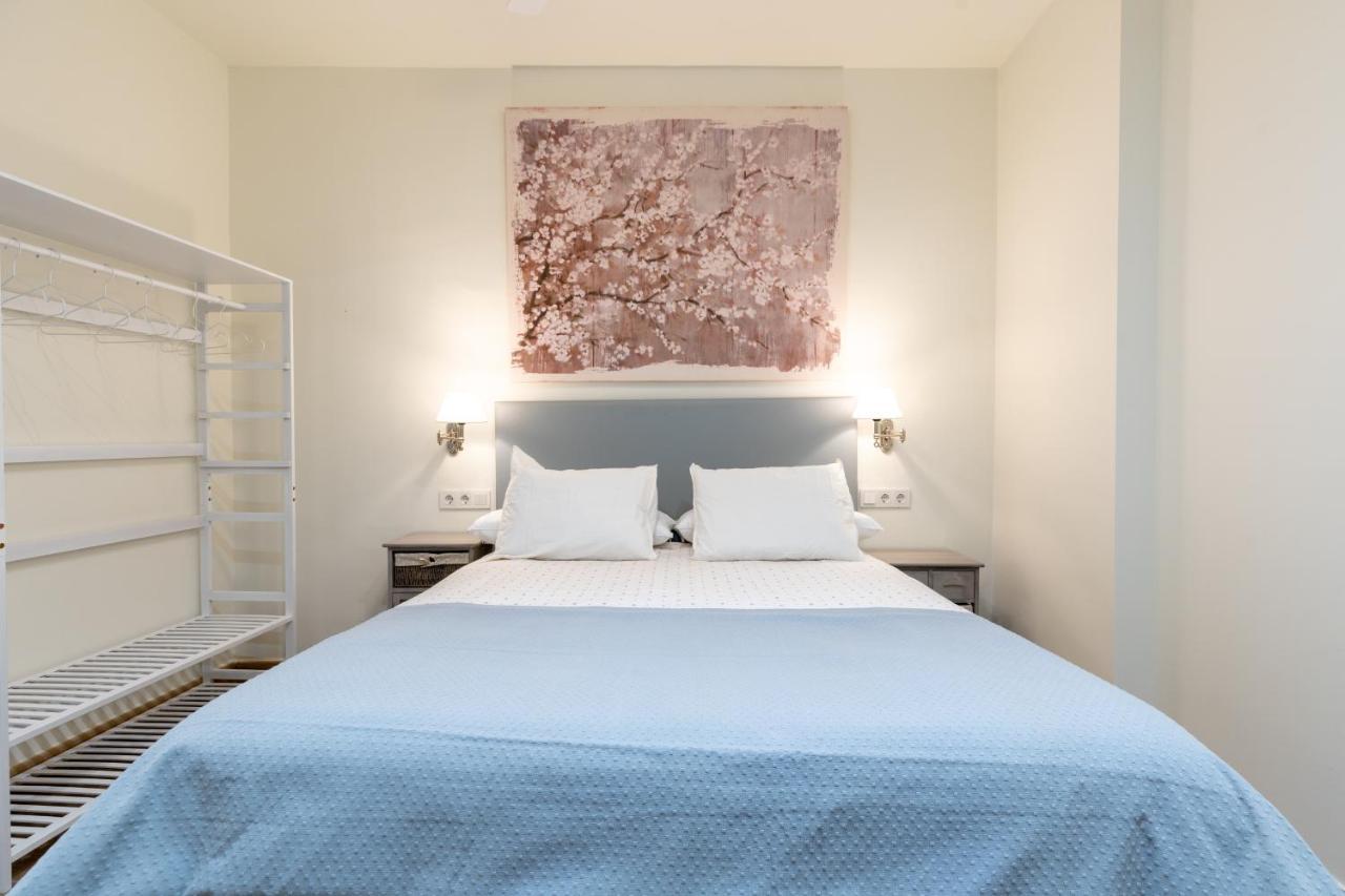 סביליה Apartamentos Cervantes 17 מראה חיצוני תמונה