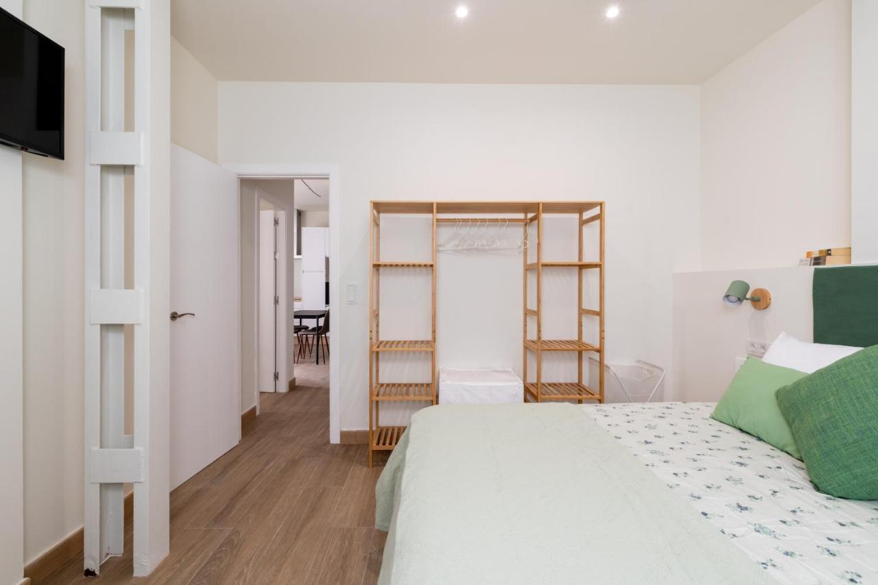 סביליה Apartamentos Cervantes 17 מראה חיצוני תמונה