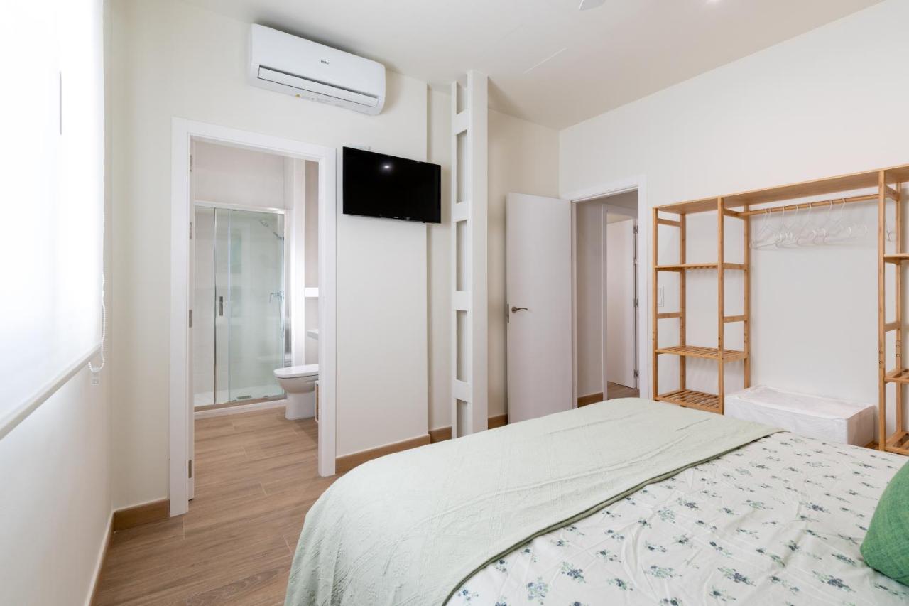 סביליה Apartamentos Cervantes 17 מראה חיצוני תמונה