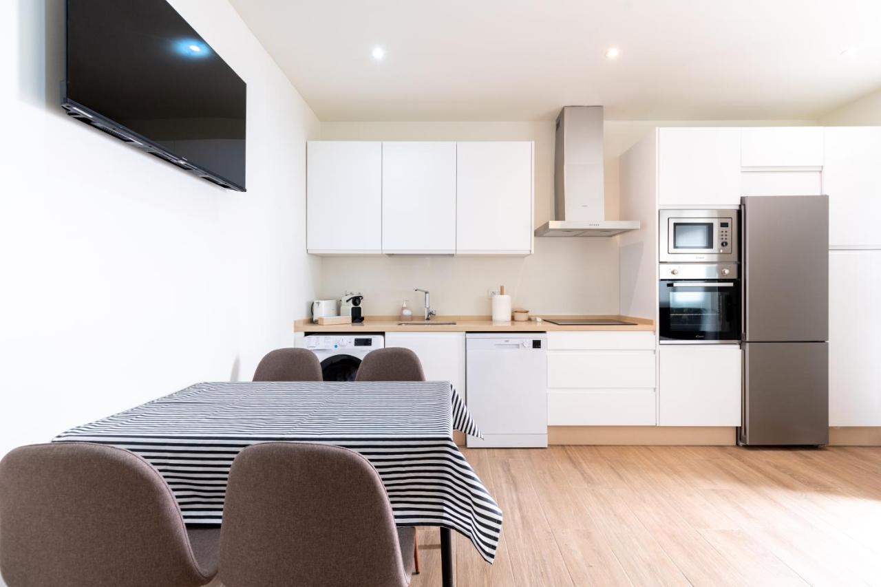 סביליה Apartamentos Cervantes 17 מראה חיצוני תמונה