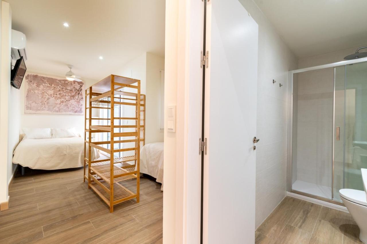 סביליה Apartamentos Cervantes 17 מראה חיצוני תמונה