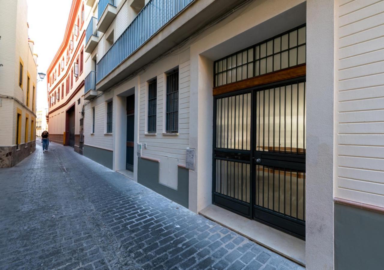 סביליה Apartamentos Cervantes 17 מראה חיצוני תמונה